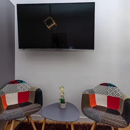 Marcelo Apartment Split